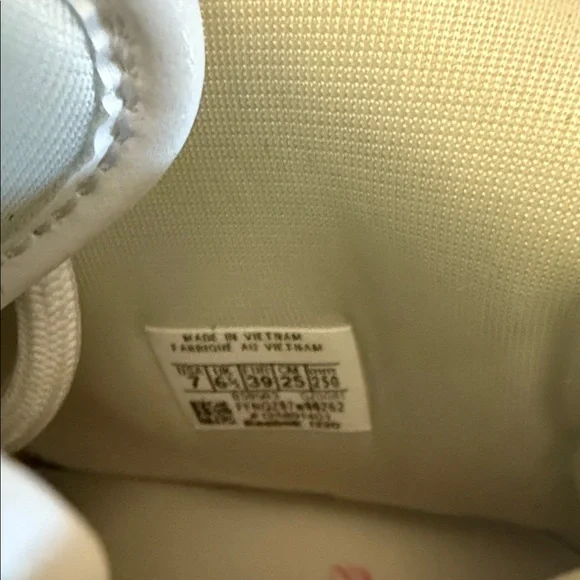 NEW Reebok Question Mid Hasbro Candy Land Basketball Shoes M7/W8.5 - Picture 15 of 15